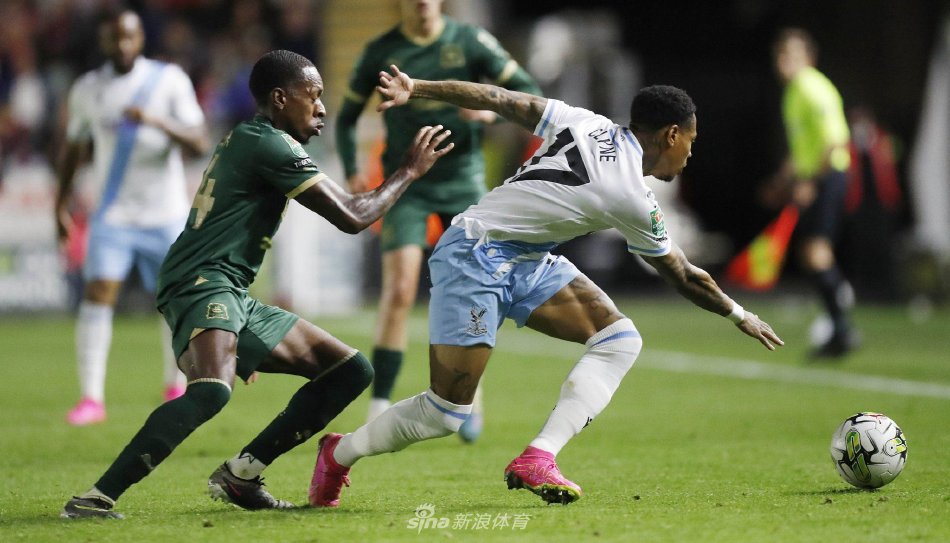 桌前敲定初 桌前敲定初